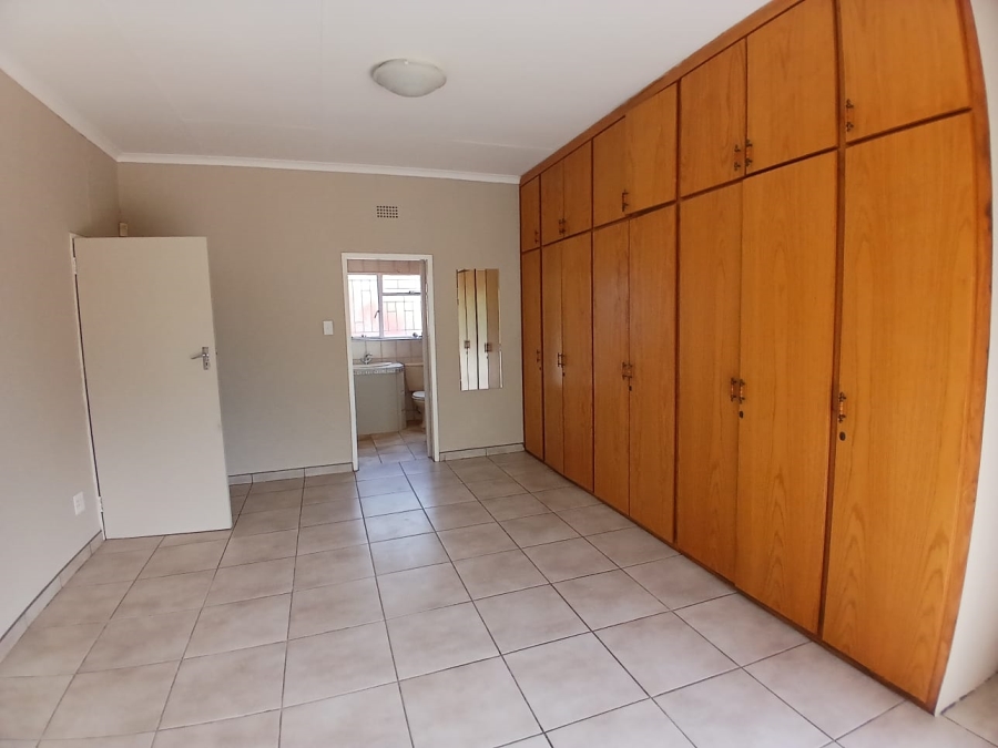 4 Bedroom Property for Sale in Kuruman Northern Cape